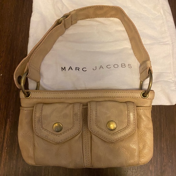 Handbags - Marc jacobs vintage mini purse with dust bag💚